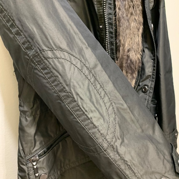 BCBGMAXAZRIA parka jacket with detachable lining, evergreen color, size XS - Picture 6 of 16